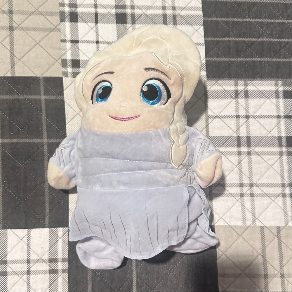 Cubcoats Elsa (Rare) US child 10 years old.